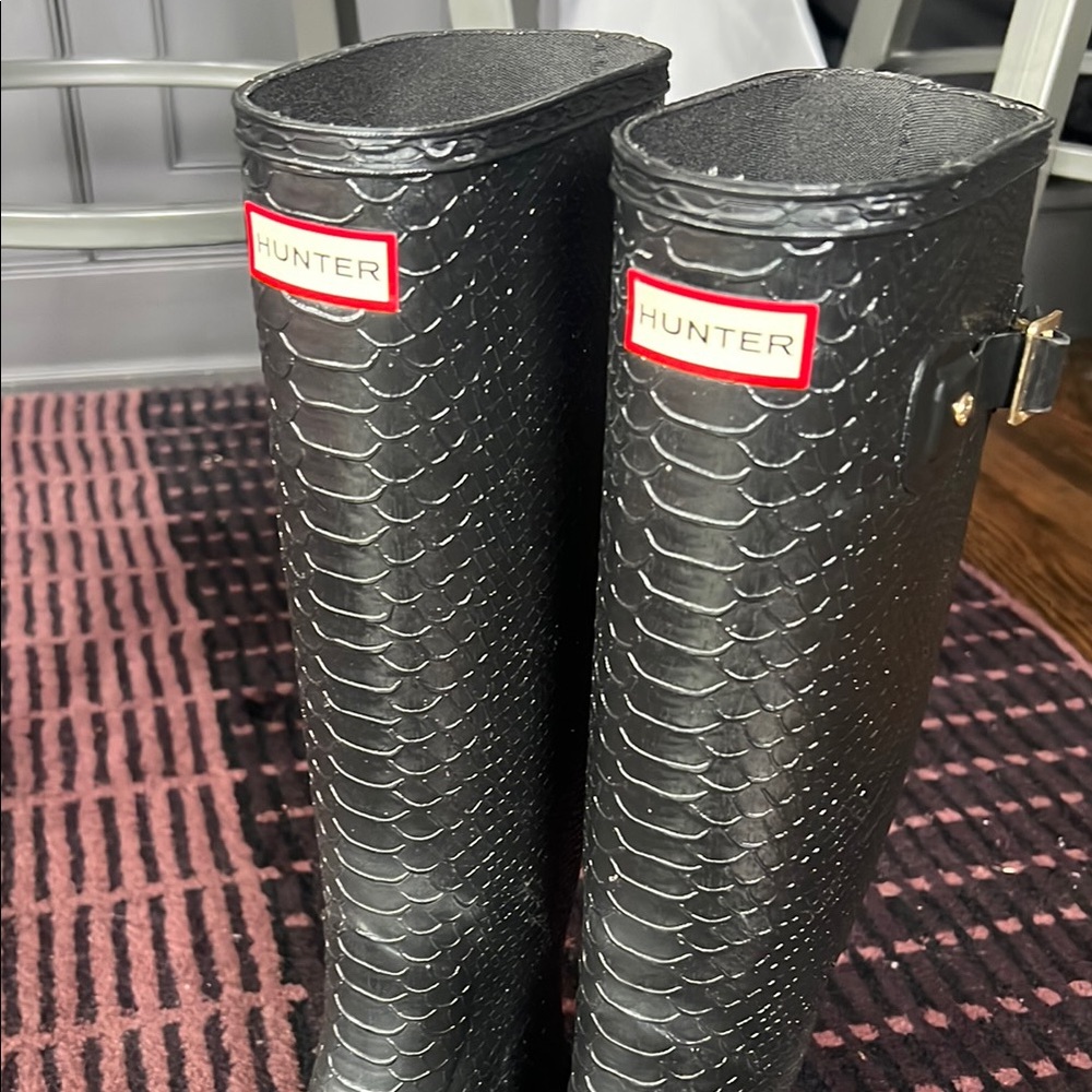 Hunter Black Snake-Patterned Boots - image 3